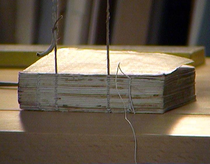 Reparatur
gebunden im BuchbindeAtelier . Kochinke